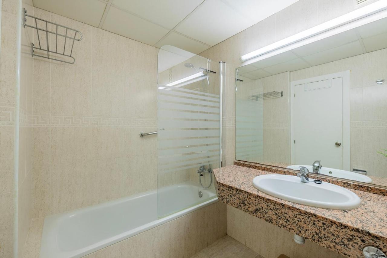 Uhc Michelangelo Apartments Salou Dış mekan fotoğraf