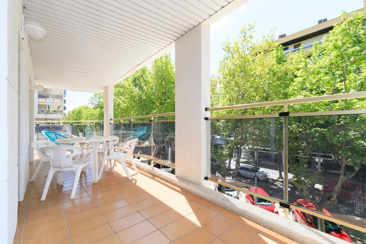 Uhc Michelangelo Apartments Salou Dış mekan fotoğraf