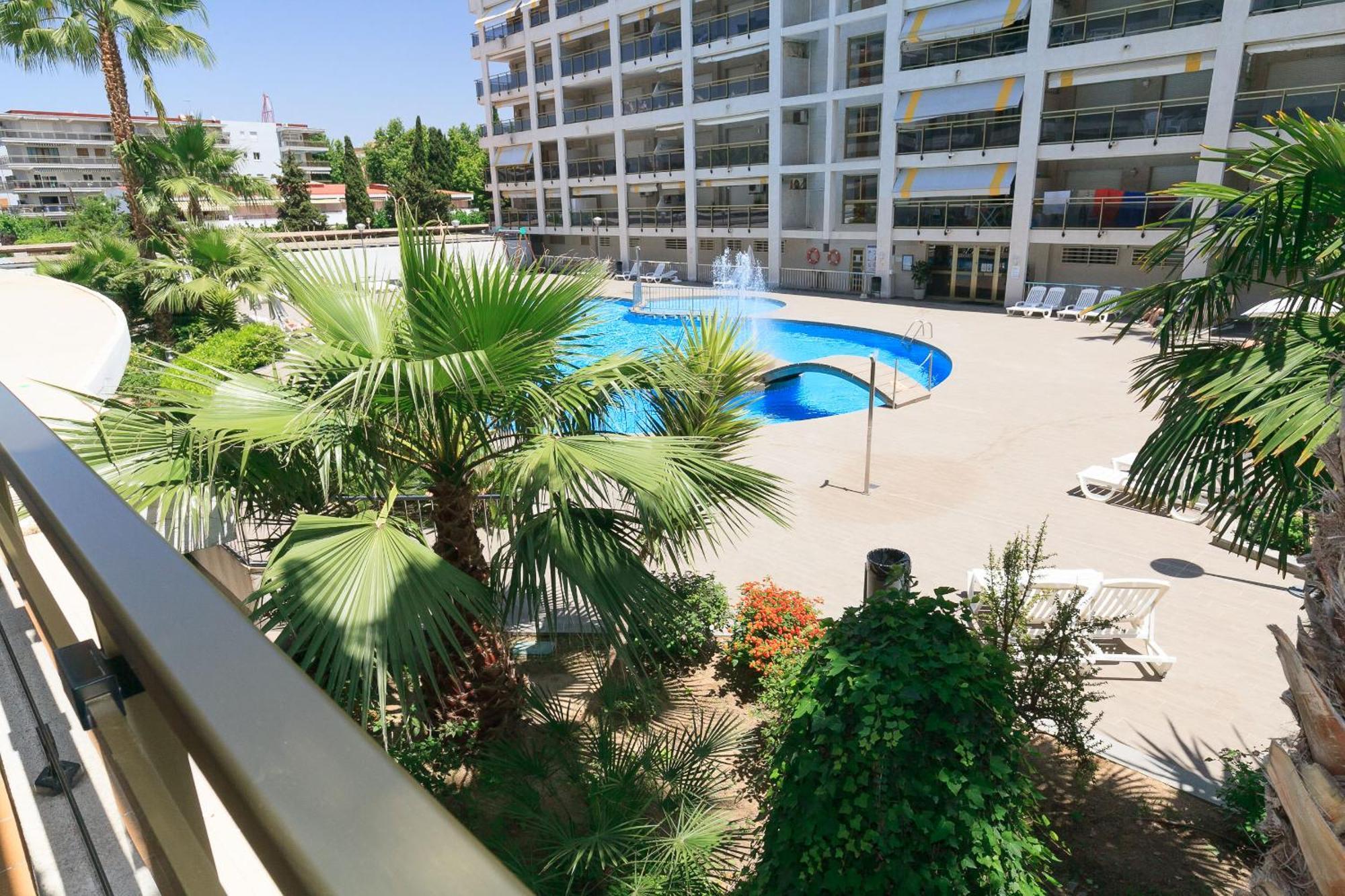 Uhc Michelangelo Apartments Salou Oda fotoğraf